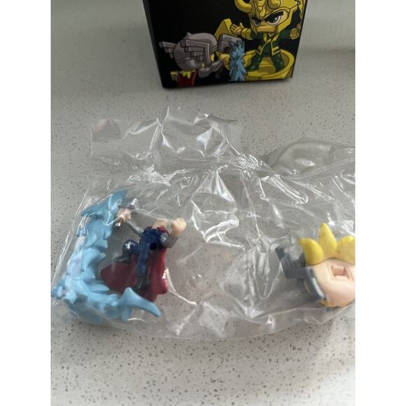 Thor vs Loki Mini-Figure Set - Loot Crate - Marvel Collectors Series - Phat Mojo - Picture 4 of 8